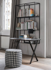Burt | Desk