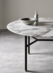 Hubert | Table