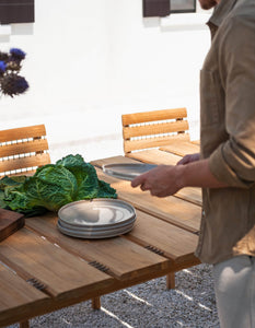Teseo | Table