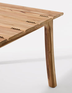 Teseo | Table