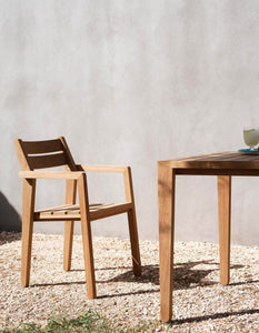 Zania | Table