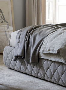 Tuyo | Bed