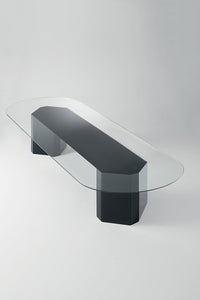 Akim | Table