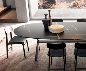 Gatwick | Table Designed by Rodolfo Dordoni for Molteni&C Available at Rifugio Modern Italian Furniture of Colorado Wyoming Florida and USA. Molteni&C Available at Rifugio Modern.