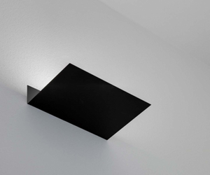 967 DESIGN for Davide Groppi  Metal Wall lamp  220-230 V - 50/60 Hz LED 24,5 W Actual product may vary from images shown on website. Please contact info@rifugiomodern.com  for finish samples.