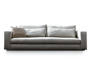 Reversi XL | Sofa  Designed by Studio  Hennes Wettstein for Molteni&C  Available at Rifugio Modern Italian Furniture of Colorado Wyoming Florida and USA. Molteni&C Available at Rifugio Modern. 