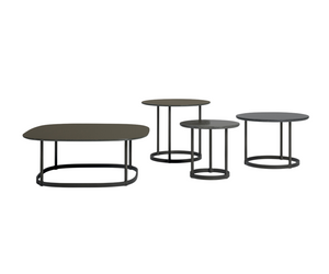 Regent coffee Table from Molteni&C is available at Rifugio Modern. The rounded shape of the tops, which have no edges, and the theme of the metal band, here in a vertical rather than horizontal position, cite both the compositional fil rouge of the Timeout Collection and the organicity of the lines underlying the Landmark Collection. 