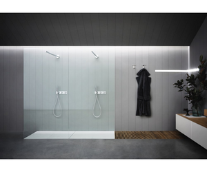 Designed by Benedini Association for Agape With the Flat D program, the shower is reduced to its essence in a play of planes that allude to volumes of crystalline precision. Thanks to the use of 8 mm thick crystals for the slabs, the encumbrance of the support structures becomes minimal.  Actual product may vary from images shown on website. Please contact info@rifugiomodern.com for fabric and finish samples.